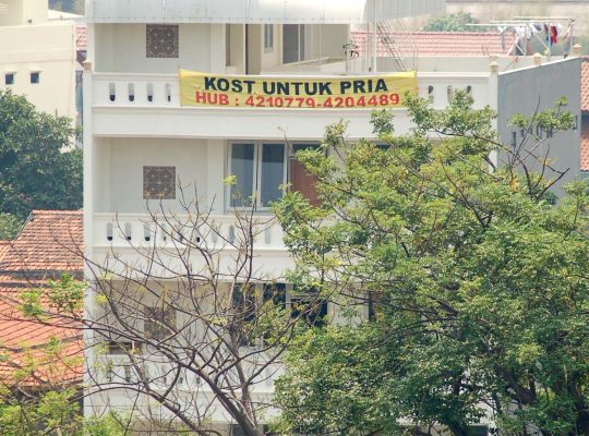 Kost untuk Karyawan/Mahasiswa dengan fasilitas lengkap di Jl Pramuka – Jakarta Pusat